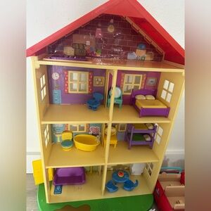 Peppa pig playhouse